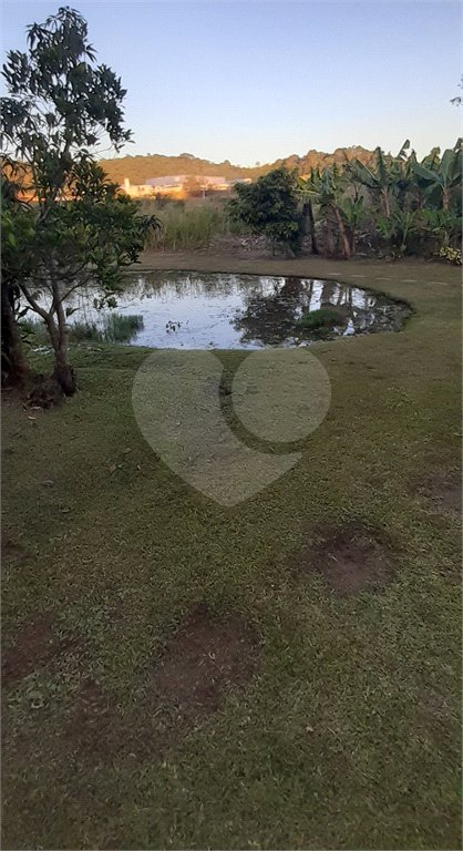 Casa à venda ou para alugar com 5 quartos, sendo 1 suíte, no Centro, Bom Jesus dos Perdões, SP