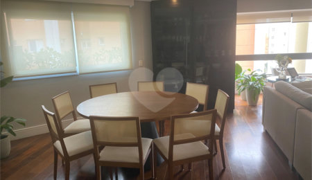 Apartamento à venda com 3 quartos, sendo 2 suítes,  em Brooklin Paulista, São Paulo, SP