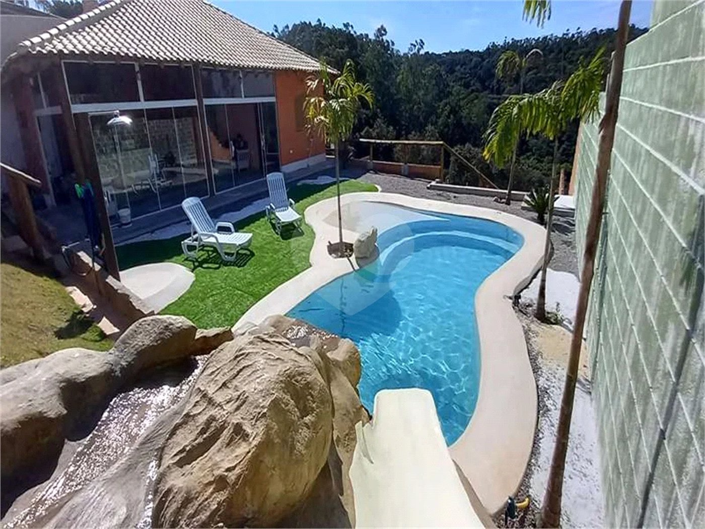 Chácara à venda com 1 suíte em Rio Acima, Jundiaí, SP