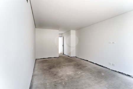 Casa à venda com 4 suítes no condomínio Edifício Jade, São Paulo - SP