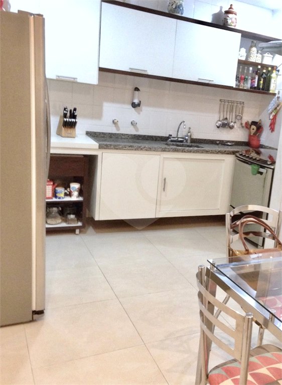 Casa à venda com 3 quartos, sendo 2 suítes, em Planalto Paulista, São Paulo, SP