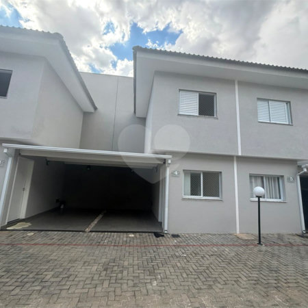 Casa à venda com 2 quartos no condomínio Village Caprese, Sorocaba - SP