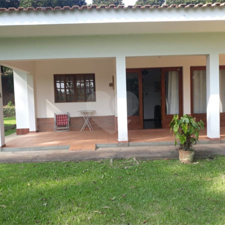 Chácara à venda com 3 quartos, sendo 2 suítes,  no Centro (canguera), São Roque, SP