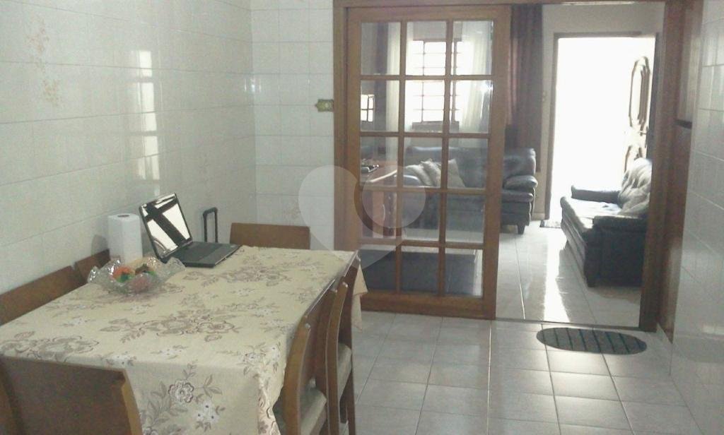 Casa à venda com 2 quartos, sendo 1 suíte, em Vila Gumercindo, São Paulo, SP