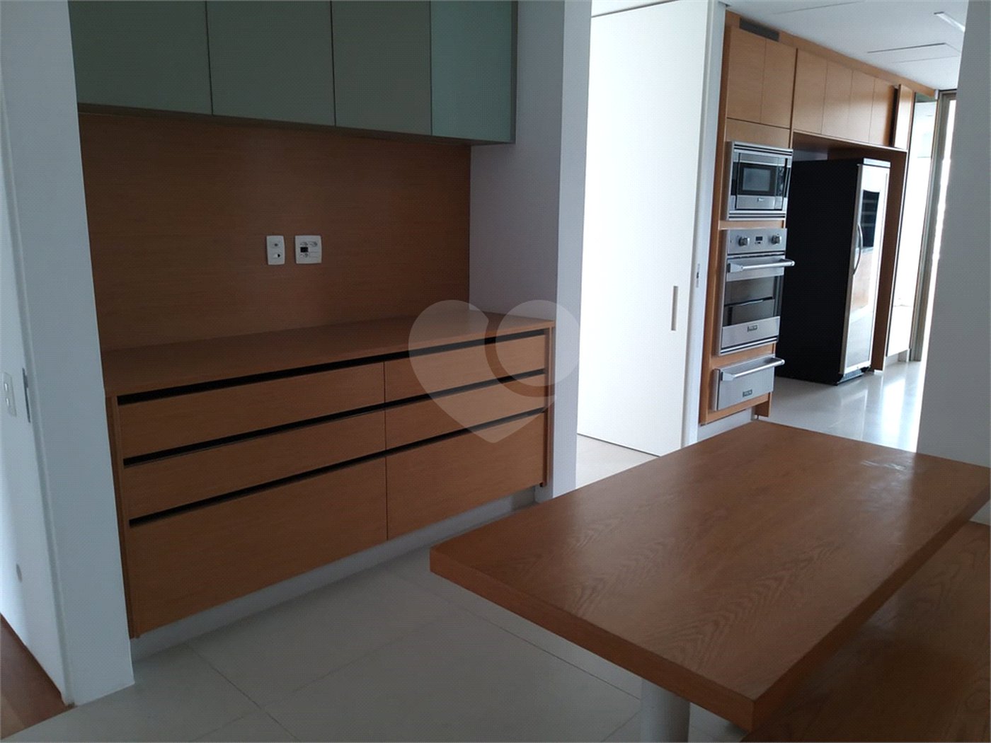 Apartamento à venda ou para alugar com 3 suítes em Pinheiros, São Paulo, SP