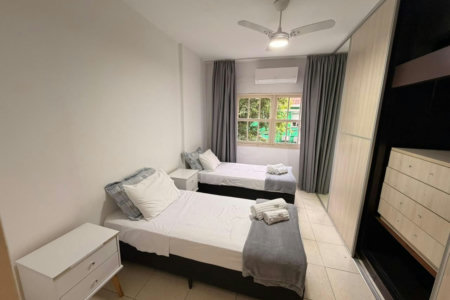 Apartamento com 2 dormitórios à venda, 80 m² por R$ 530.000,00 - Gonzaga - Santos/SP