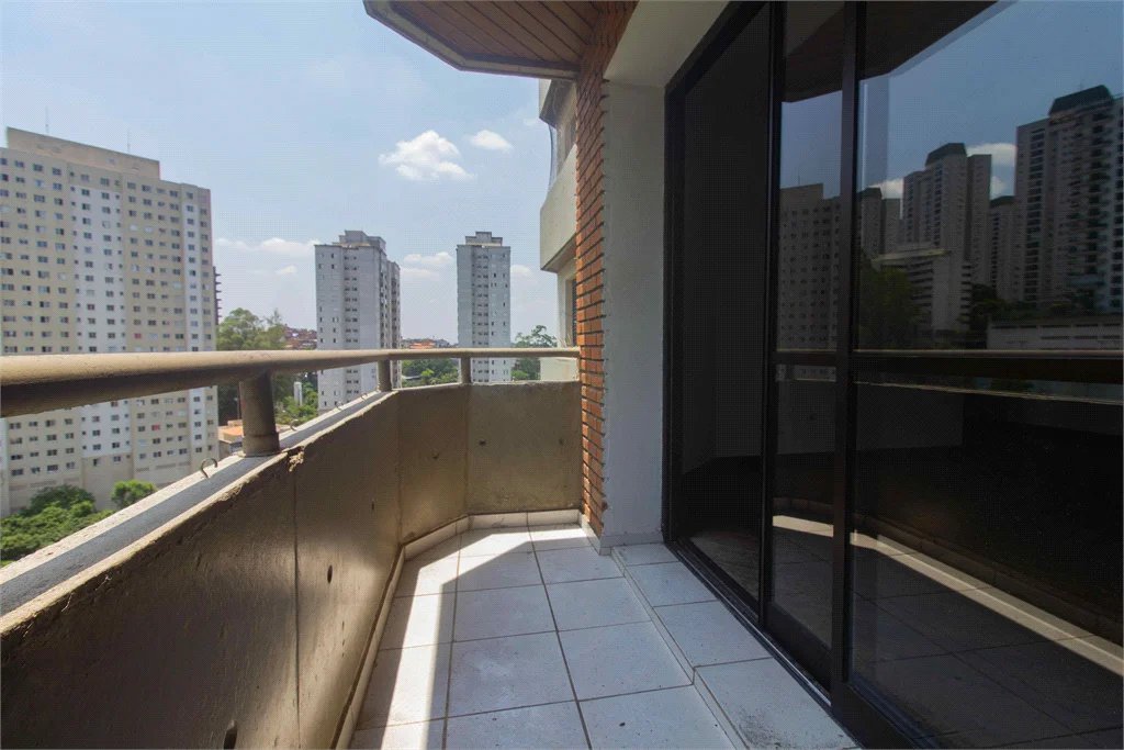 Apartamento à venda com 3 quartos, sendo 1 suíte, em Jardim Ampliação, São Paulo, SP