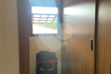 Sobrado à venda com 3 quartos, sendo 1 suíte,  em Vila Suissa, Mogi das Cruzes, SP