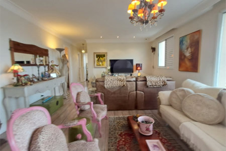 Apartamento à venda com 2 suítes em Vila Romana, São Paulo, SP