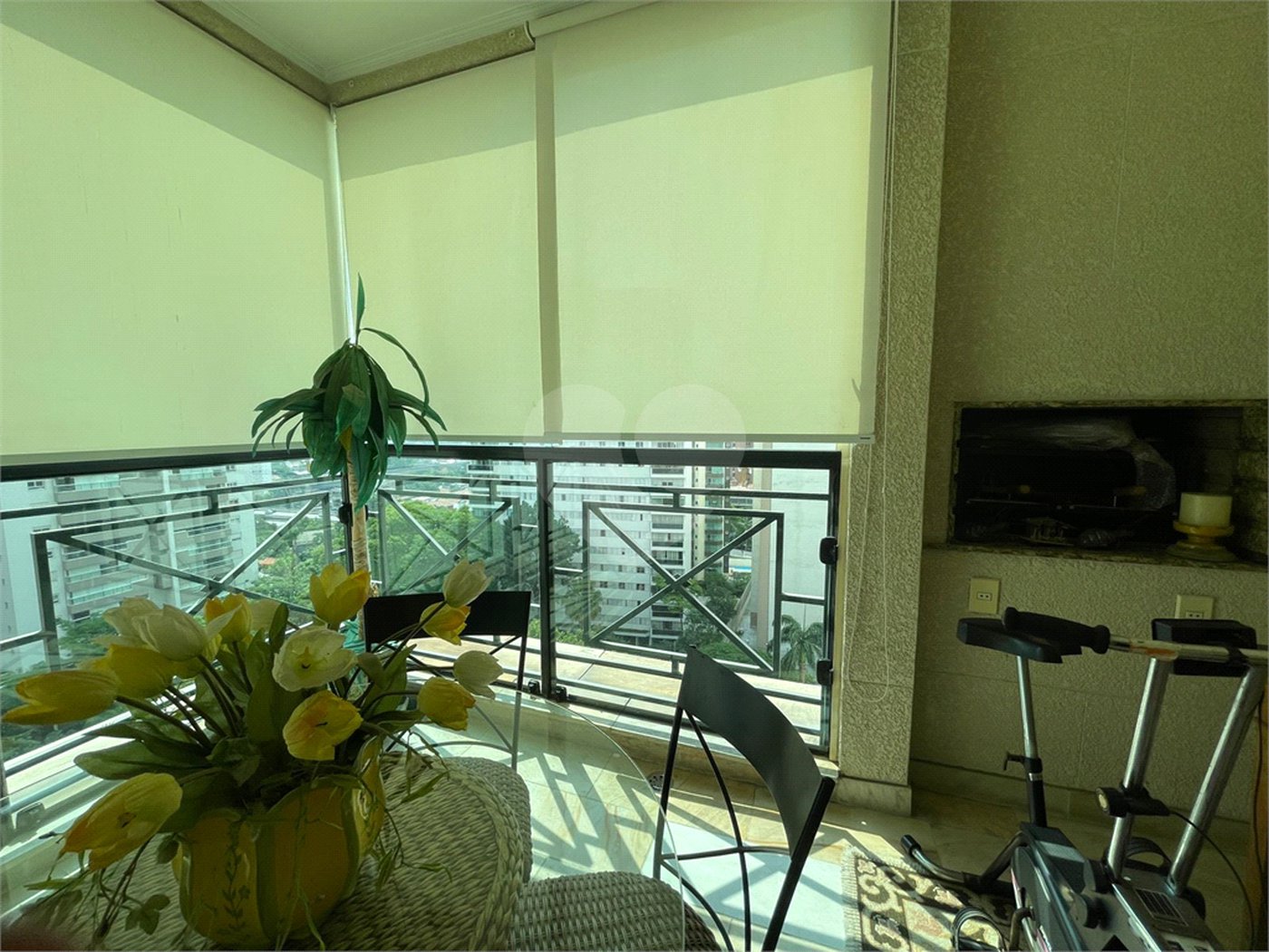 Apartamento à venda com 3 suítes em Campo Belo, São Paulo, SP