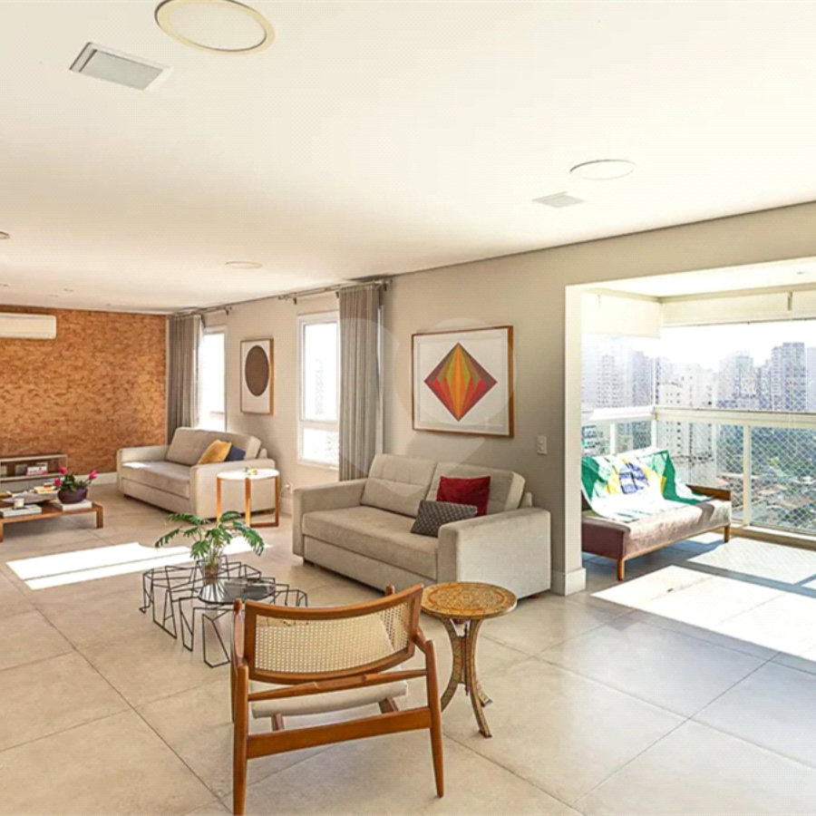 Apartamento à venda com 3 suítes em Vila Olímpia, São Paulo, SP