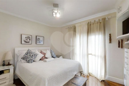 Apartamento à venda com 3 quartos, sendo 2 suítes, em Vila Suzana, São Paulo, SP