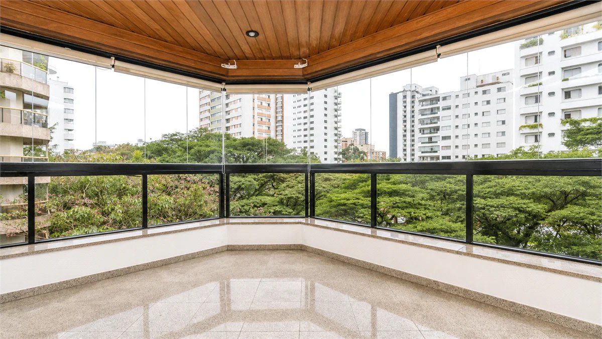 Apartamento à venda com 4 quartos, sendo 2 suítes, em Brooklin Paulista, São Paulo, SP