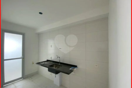 Apartamento à venda com 3 quartos, sendo 1 suíte,  em Vila Andrade, São Paulo, SP