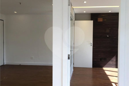 Sala à venda em Vila Mariana, São Paulo, SP