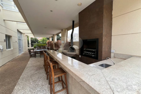 Apartamento à venda com 3 suítes em Santa Teresinha, São Paulo, SP