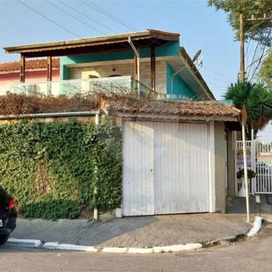 Sobrado à venda com 4 quartos, sendo 1 suíte, em Vila Prel, São Paulo, SP