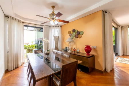 Casa à venda com 4 quartos, sendo 2 suítes, em Brooklin Paulista, São Paulo, SP