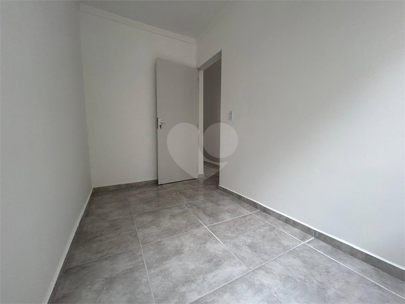 Casa de Vila à venda com 2 quartos em Jardim Residencial dos Reis, Sorocaba, SP