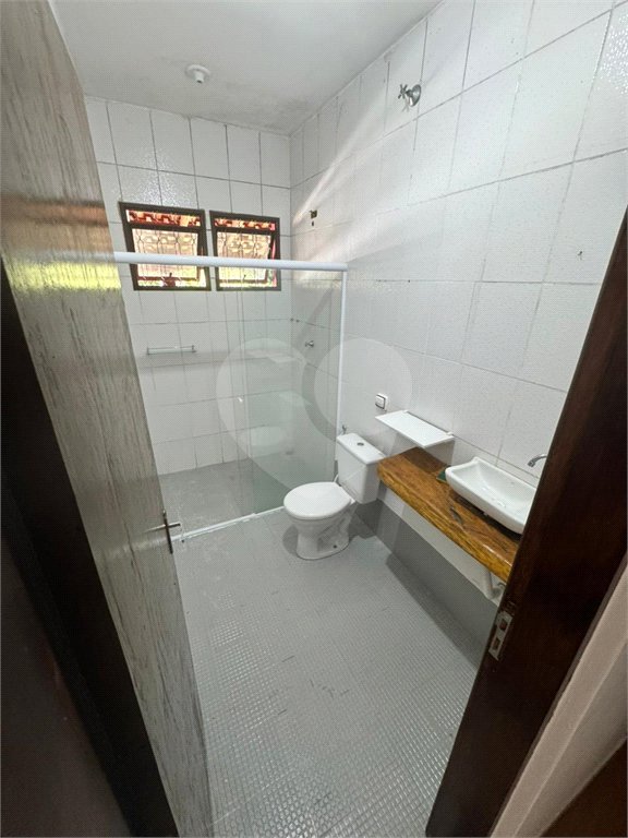 Casa para alugar com 2 quartos, sendo 1 suíte, em Jardim Rene, São Roque, SP