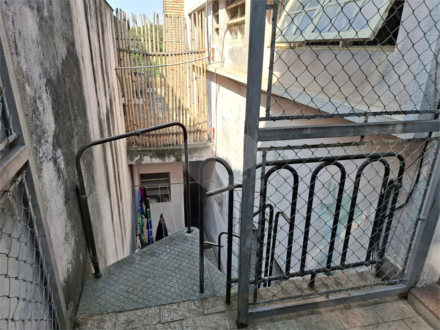 Casa à venda com 4 quartos, sendo 3 suítes, em Jardim São Bento, São Paulo, SP