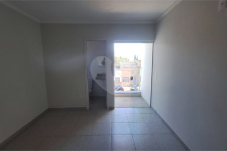 Casa de Vila à venda com 2 suítes em Vila Hortência, Sorocaba, SP