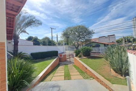Casa à venda com 3 quartos, sendo 1 suíte, em Vila Trujillo, Sorocaba, SP