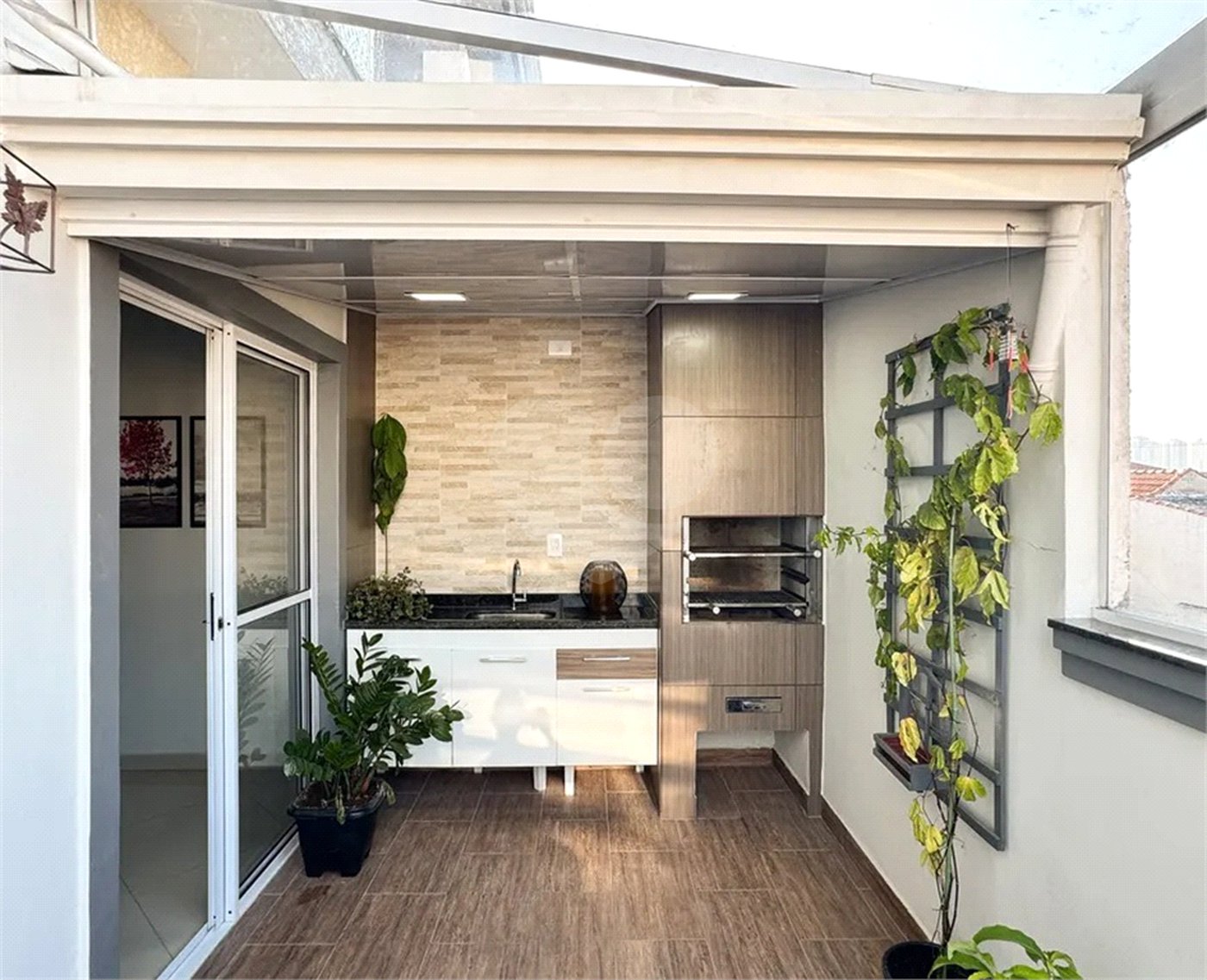 Casa à venda com 3 suítes em Água Fria, São Paulo, SP