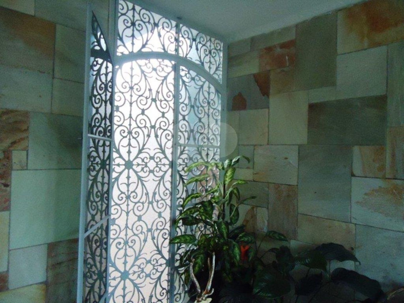 Sobrado à venda com 3 quartos, sendo 1 suíte, em Tremembé, São Paulo, SP