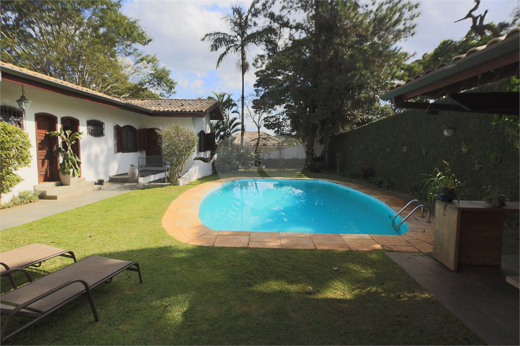 Casa Térrea à venda com 4 suítes em Interlagos, São Paulo, SP