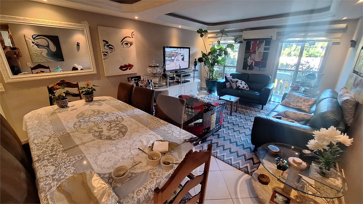 Apartamento a venda em Perdizes, 3 dormitórios, sendo 2 suítes e 2 vagas de garagem