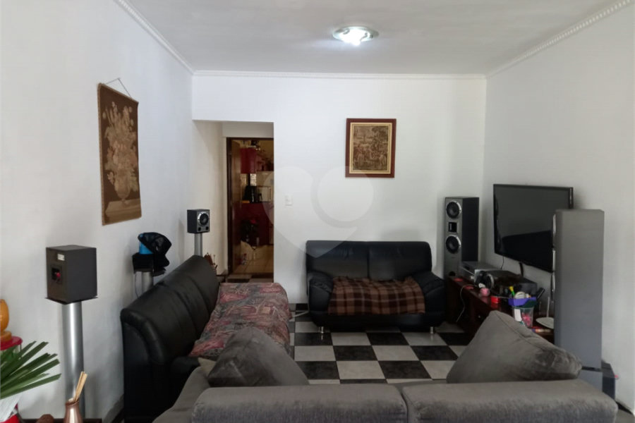 Sobrado à venda com 3 quartos, sendo 1 suíte, em Tremembé, São Paulo, SP