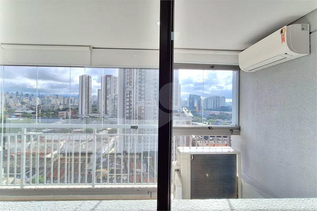 Apartamento à venda com 2 quartos, sendo 1 suíte,  em Barra Funda, São Paulo, SP