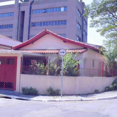 Casa Térrea à venda com 3 quartos, sendo 1 suíte, em Santo Amaro, São Paulo, SP