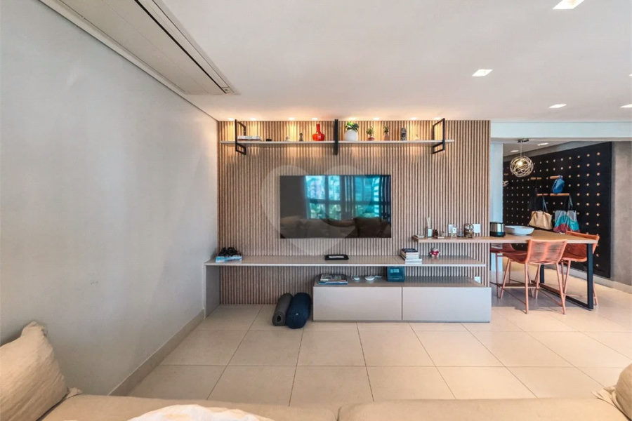 Apartamento à venda com 2 quartos, sendo 1 suíte,  em Riviera de São Lourenço, Bertioga, SP