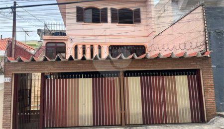 Sobrado à venda com 4 quartos, sendo 2 suítes, em Tremembé, São Paulo, SP