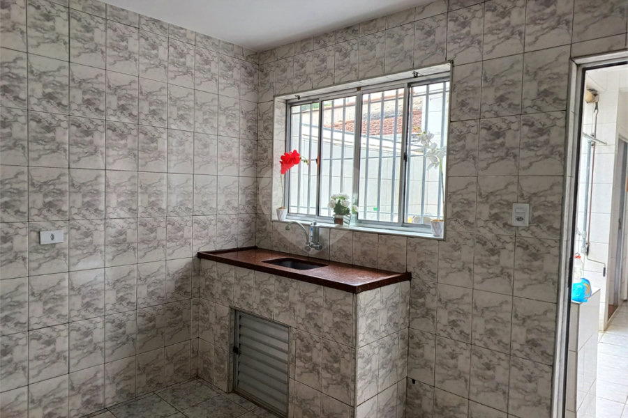 Sobrado à venda com 3 quartos em Santa Terezinha, São Paulo, SP