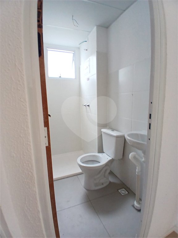 Apartamento para alugar com 2 quartos em Santa Cruz, Rio de Janeiro, RJ