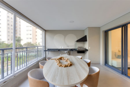 Apartamento à venda com 3 quartos, sendo 1 suíte, em Jardim Marajoara, São Paulo, SP