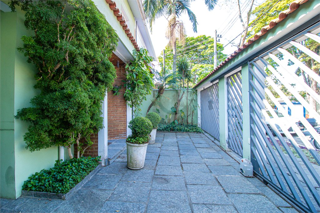 Casa à venda com 3 quartos em Brooklin, São Paulo, SP