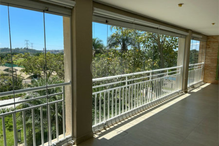 Apartamento à venda com 2 suítes em Vila Oliveira, Mogi das Cruzes, SP