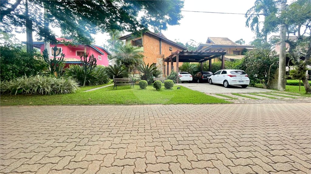 Casa à venda com 4 suítes no condomínio Vivendas do Lago, Sorocaba - SP