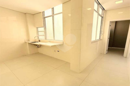 Apartamento à venda com 3 quartos, sendo 1 suíte, em Laranjeiras, Rio de Janeiro, RJ