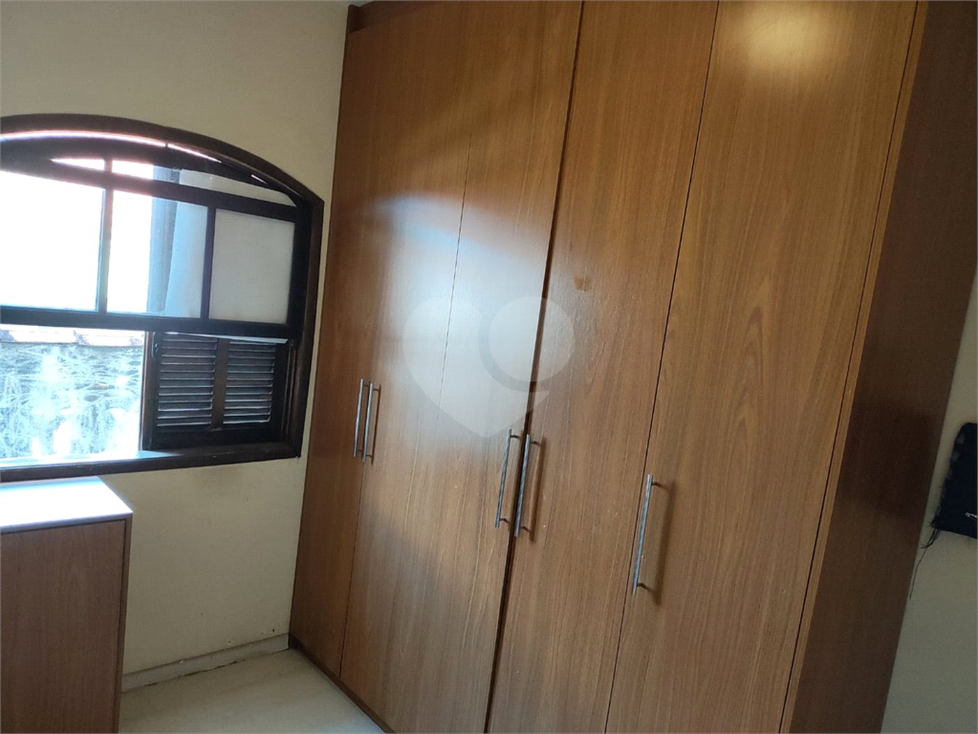 Sobrado à venda com 3 quartos, sendo 1 suíte, em Tremembé, São Paulo, SP
