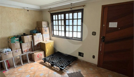 Sobrado à venda com 2 quartos, sendo 1 suíte,  em Vila Gumercindo, São Paulo, SP