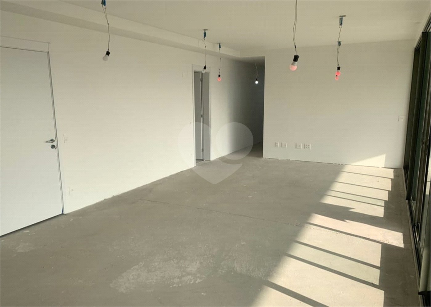 Apartamento à venda com 4 quartos, sendo 2 suítes, em Brooklin Paulista, São Paulo, SP