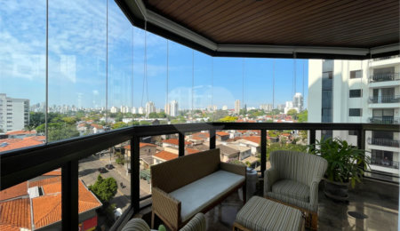Apartamento à venda com 4 quartos, sendo 3 suítes, em Campo Belo, São Paulo, SP