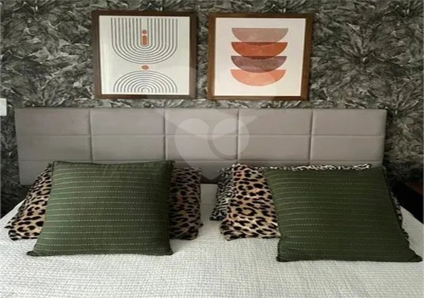 SOBRADO MOBILIADO DE 199,0 M² COM 02 SUITES, 04 VAGAS E PISCINA PARA VENDA NO JARDIM VIRGINIA BIANCA