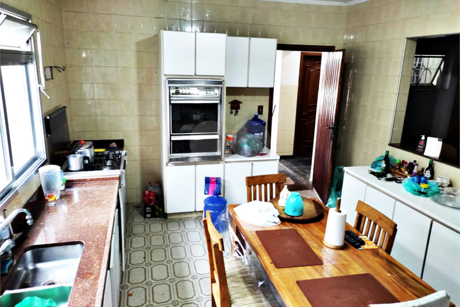 Sobrado à venda com 5 quartos, sendo 2 suítes, em Vila Nova Cachoeirinha, São Paulo, SP