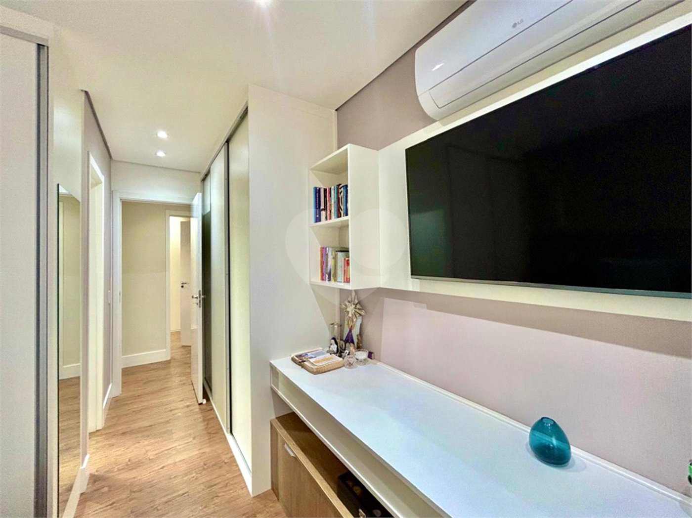 Apartamento à venda com 3 suítes em Jardim Prudência, São Paulo, SP